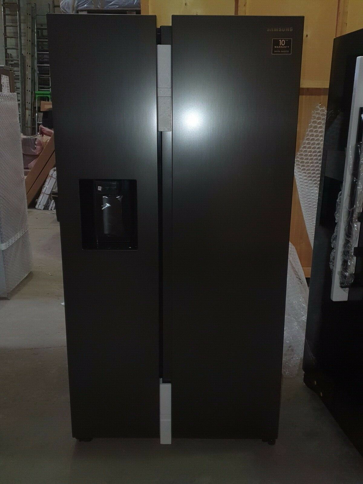 Samsung RS68N8240B1 American RS8000 Fridge Freezer With Ice & Water