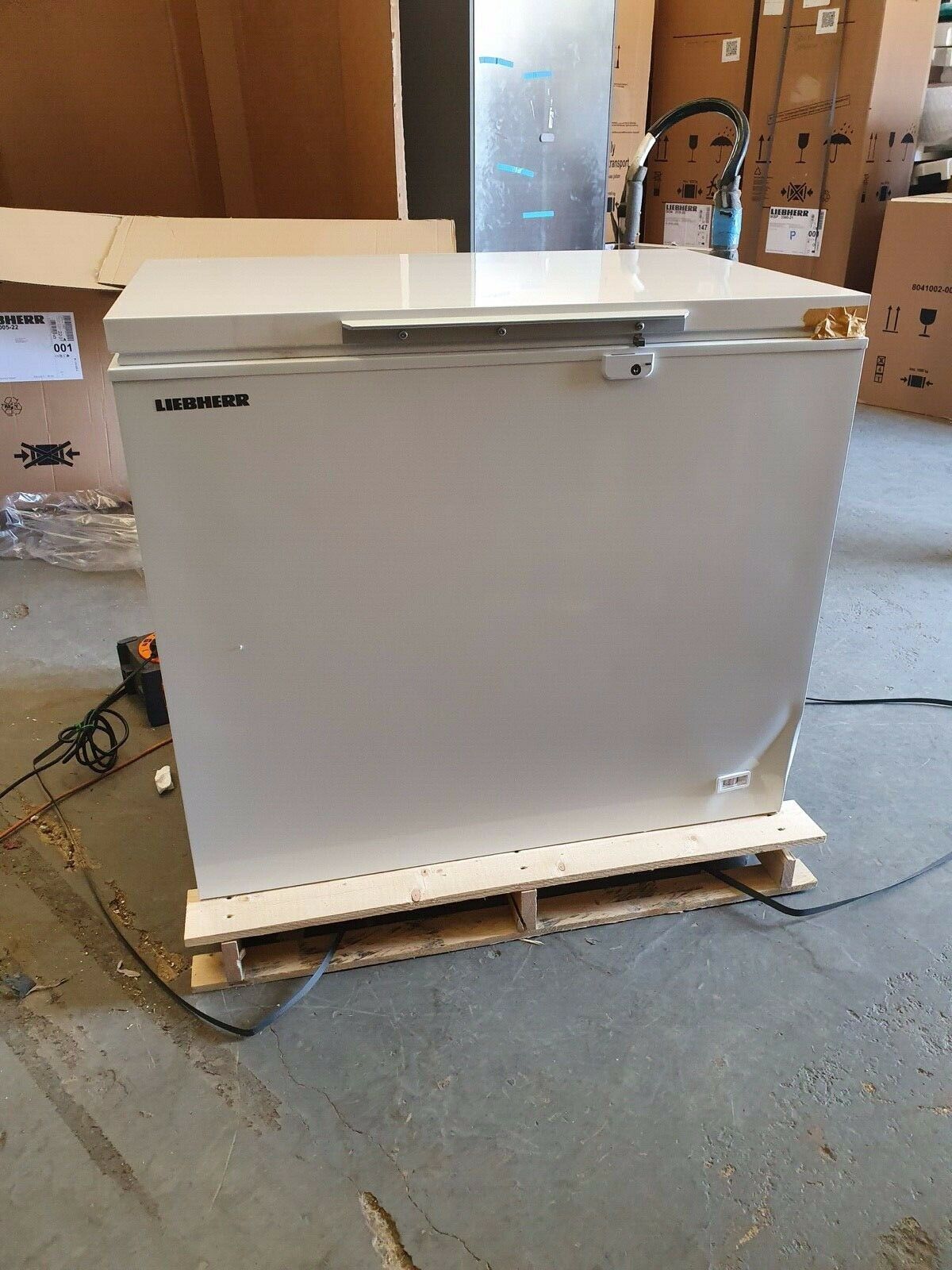 Liebherr GTL 3005 Commercial Chest Freezer (283 Ltr / 20 cu.ft) - The